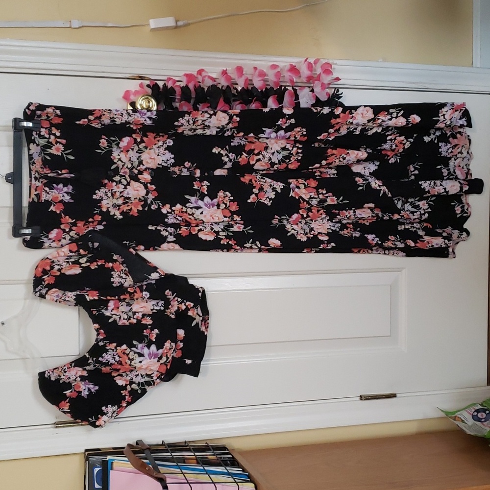 Xhilaration floral two piece